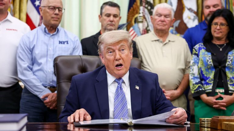 Trump changes EPA refrigeration rules amid rising food prices