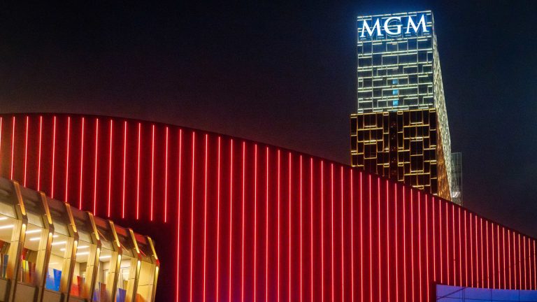 Barry Diller’s People to offer $18 billion for casino giant
