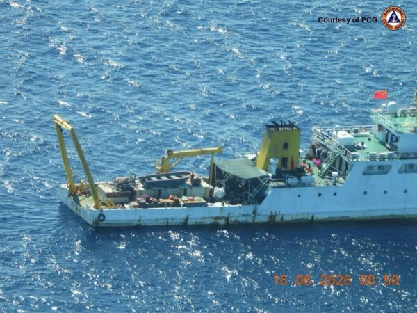 Philippines confirms removal of floating platform from Scarborough Reef – The Diplomat